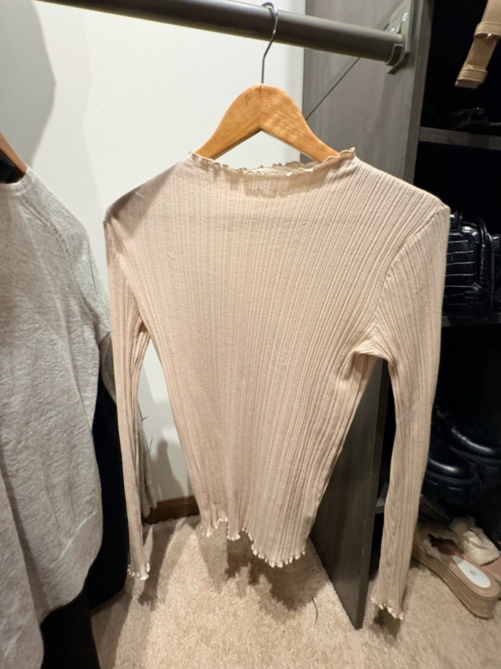 Vince Cream Ribbed Knit Top with Lettuce-Edge Neckline